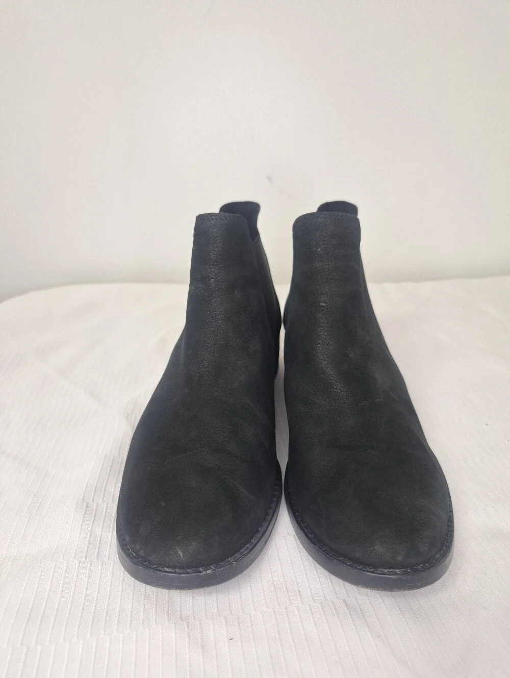 Eileen Fisher Black Suede Leather Chelsea Bootie sz 9.5 - Picture 3 of 8